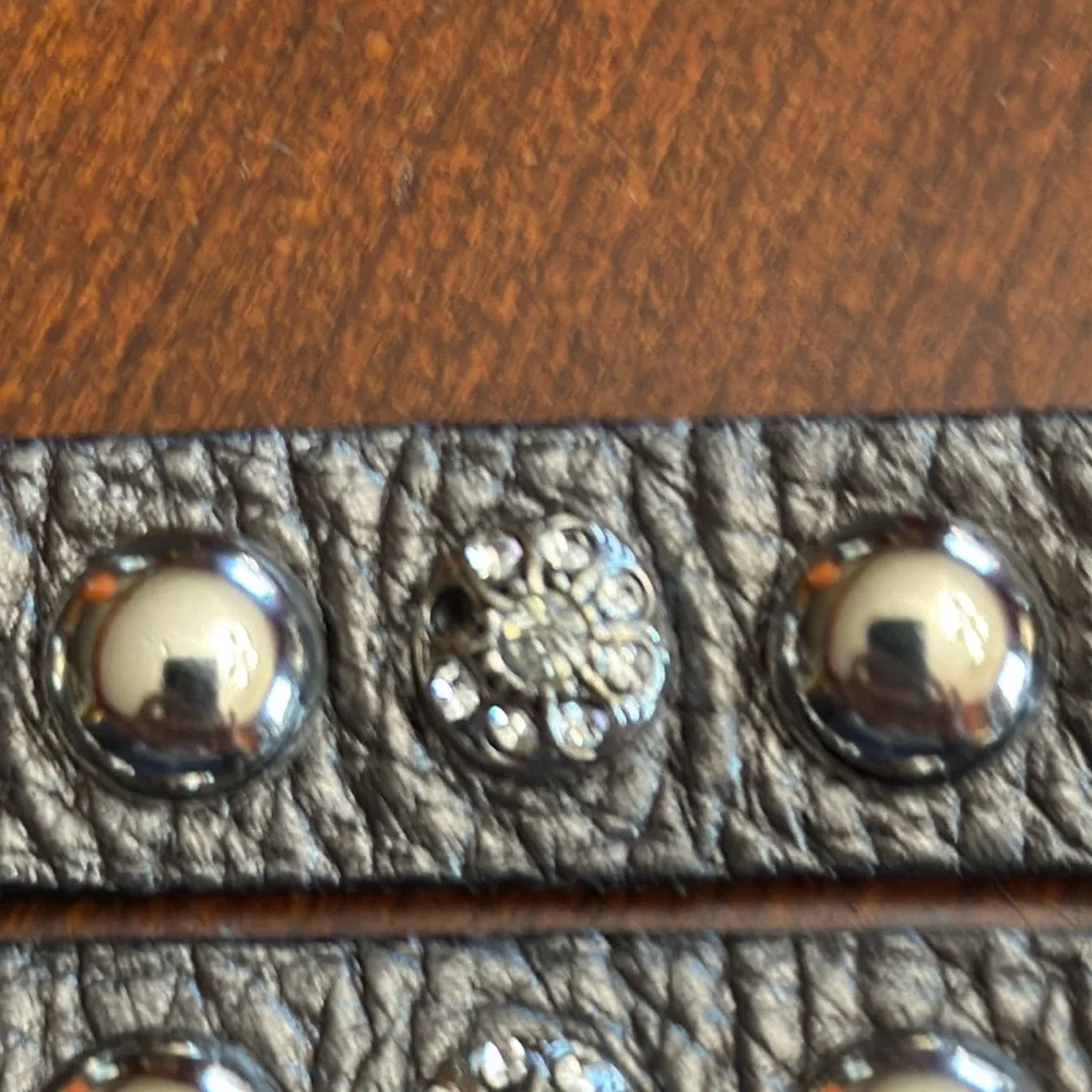 Women’s Bergē Large Gray Leather Belt w Studs and Rhinestones. Made in Italy